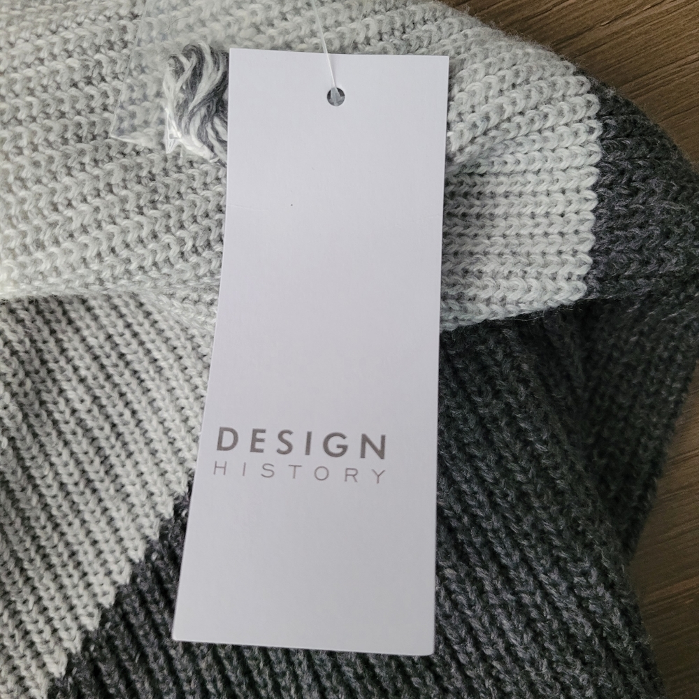 Design History Sweater - Picture 8 of 9